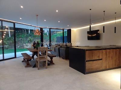 Casa de 4 alcobas en venta en Envigado, Envigado, 365 m² · foto 4 de 20