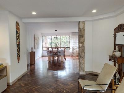 Apartamento de 3 alcobas en venta en El Poblado, Medellín, 240 m² · foto 3 de 16