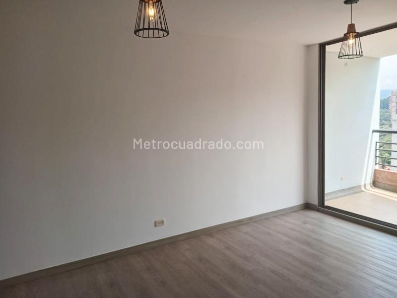Modern 2BR Apartment with Amenities in El Poblado