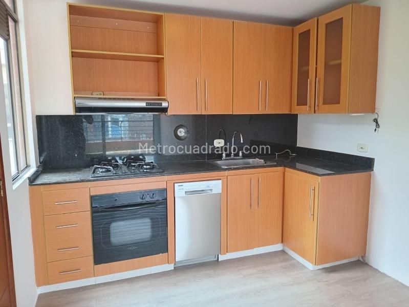 Apartamento Moderno de 2 Alcobas con Amenidades en El Poblado - 6