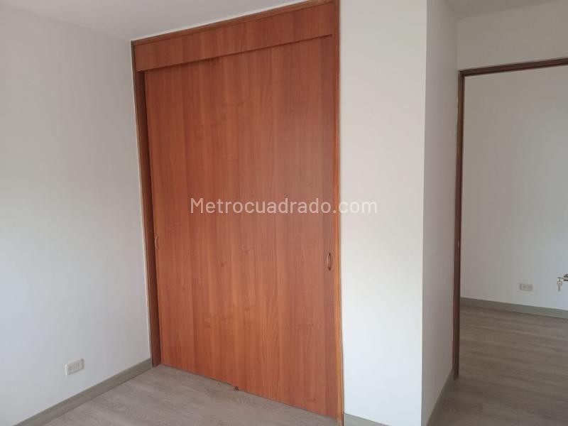 Apartamento Moderno de 2 Alcobas con Amenidades en El Poblado - 8