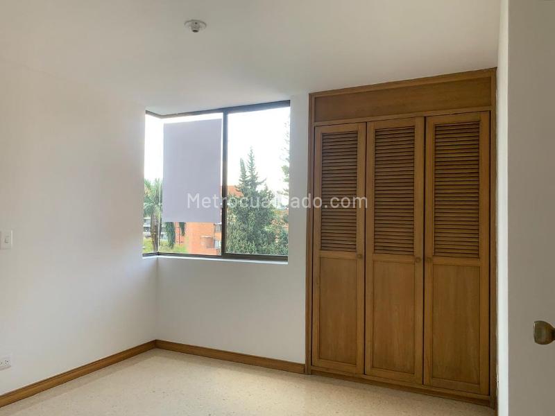 2BR Apartment for Rent in El Poblado with Balcony & Covered Parking - 9