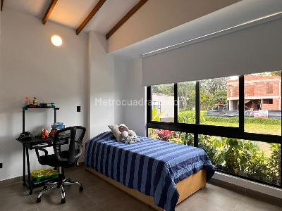 Casa de 3 alcobas en venta en Rionegro, Rionegro, 234 m² · foto 11 de 19