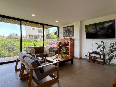 Casa de 3 alcobas en venta en Rionegro, Rionegro, 234 m² · foto 3 de 19
