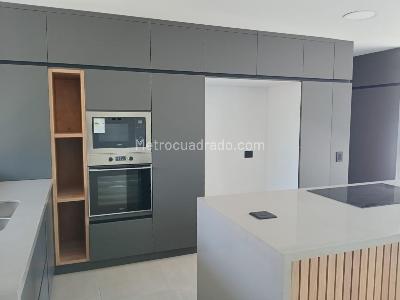 Apartamento de 3 alcobas en venta en La Florida, Medellín, 220 m² · foto 7 de 18