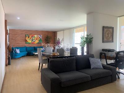 Apartamento de 3 alcobas en venta en Alejandría, Medellín, 178 m² · foto 3 de 16