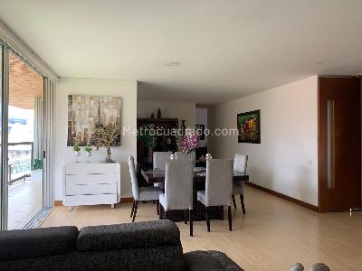 Apartamento de 3 alcobas en venta en Alejandría, Medellín, 178 m² · foto 4 de 16
