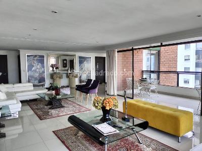 Apartamento de 4 alcobas en venta en El Poblado, Medellín, 330 m² · foto 3 de 18