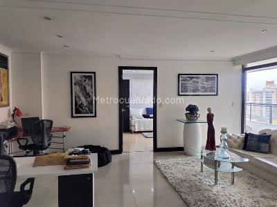 Apartamento de 4 alcobas en venta en El Poblado, Medellín, 330 m² · foto 6 de 18