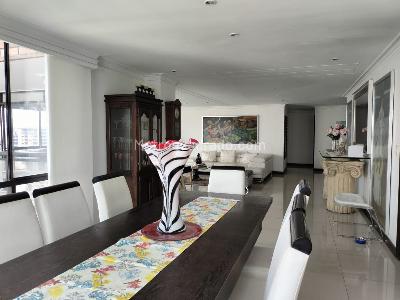 Apartamento de 4 alcobas en venta en El Poblado, Medellín, 330 m² · foto 8 de 18