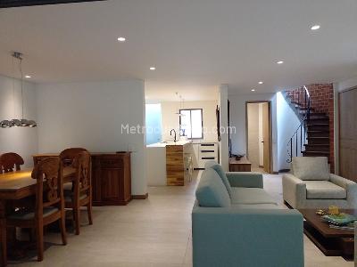 Casa de 3 alcobas en arriendo en Envigado, Envigado, 240 m² · foto 2 de 20