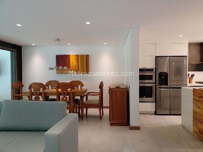 Casa de 3 alcobas en arriendo en Envigado, Envigado, 240 m² · foto 4 de 20