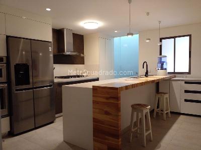 Casa de 3 alcobas en arriendo en Envigado, Envigado, 240 m² · foto 7 de 20