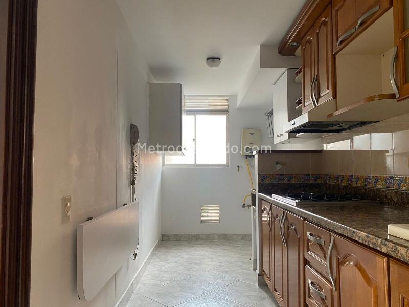 3BR Apartment with Study and Covered Parking in El Poblado - 7
