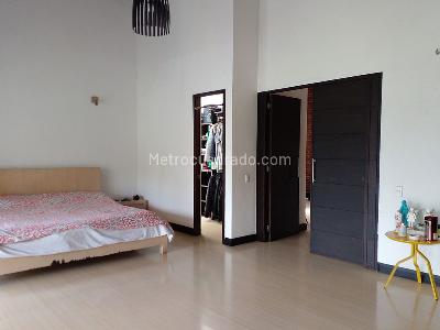 Casa de 3 alcobas en venta en Envigado, Envigado, 250 m² · foto 10 de 20