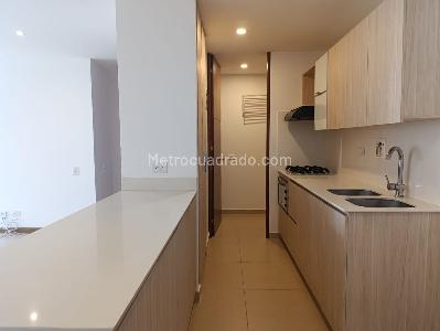 Apartamento de 2 alcobas en arriendo en Alejandría, Medellín, 90 m² · foto 4 de 13
