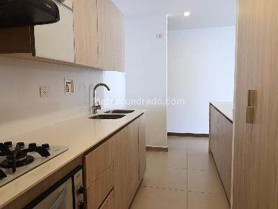 Apartamento de 2 alcobas en arriendo en Alejandría, Medellín, 90 m² · foto 6 de 13