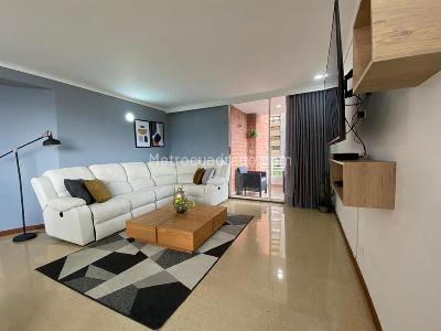 Apartamento de 3 alcobas en venta en El Poblado, Medellín, 125 m² · foto 4 de 13