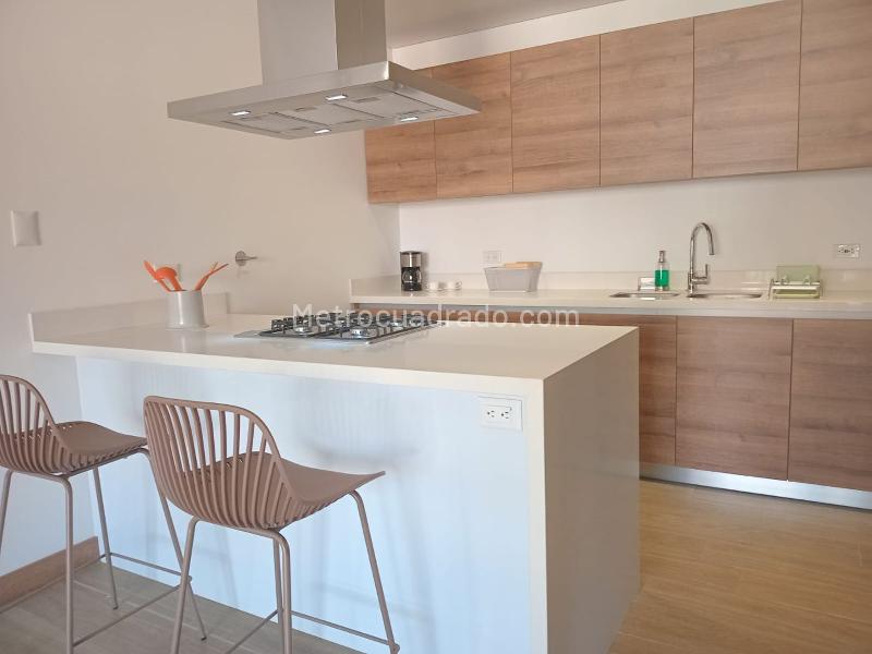 1BR Apartaestudio in El Poblado with Balcony & Parking - 6