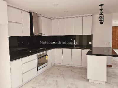 Casa de 4 alcobas en venta en Rionegro, Rionegro, 220 m² · foto 4 de 15