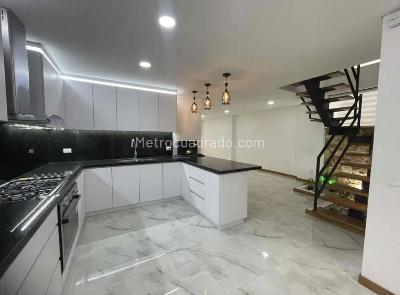 Casa de 4 alcobas en venta en Rionegro, Rionegro, 220 m² · foto 5 de 15