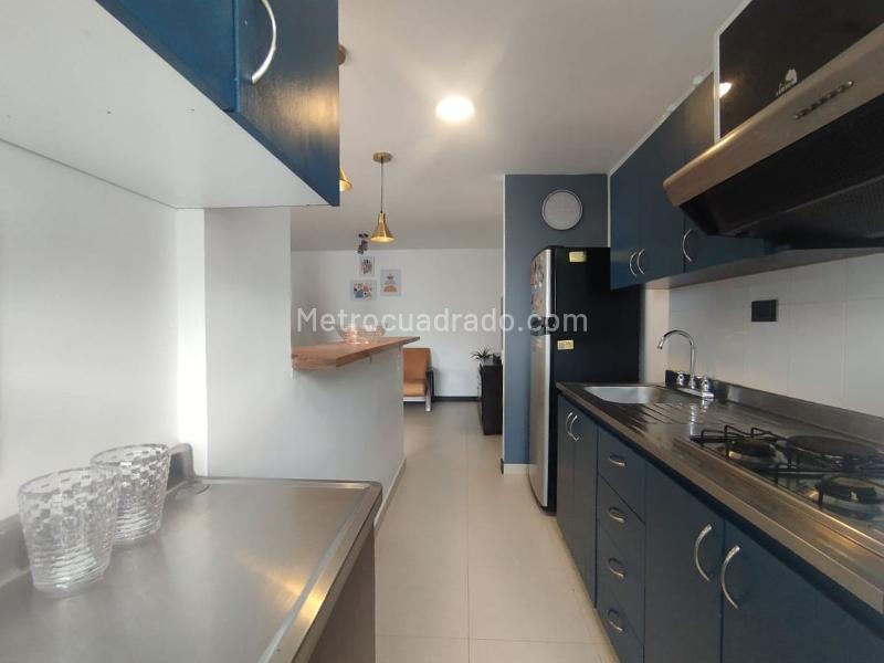 Apartamento Moderno de 2 Alcobas con Piscina en El Poblado - 6