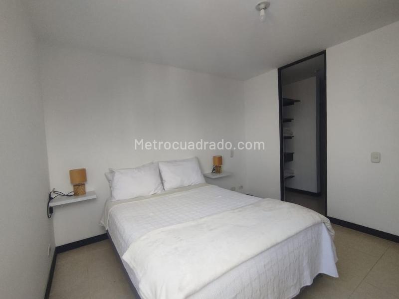 Apartamento Moderno de 3 Alcobas en El Poblado con Gran Acceso - 9