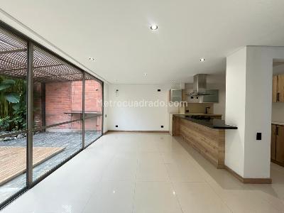 Casa de 3 alcobas en arriendo en Envigado, Envigado, 180 m² · foto 2 de 20