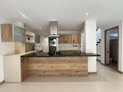 Casa de 3 alcobas en arriendo en Envigado, Envigado, 180 m² · foto 4 de 20