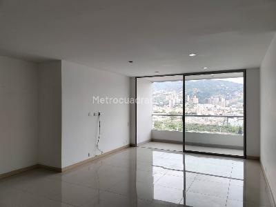 Apartamento en venta en Envigado, Envigado · foto 2 de 17