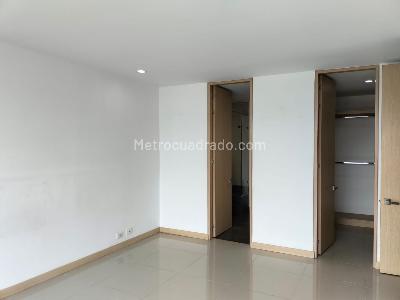 Apartamento en venta en Envigado, Envigado · foto 9 de 17