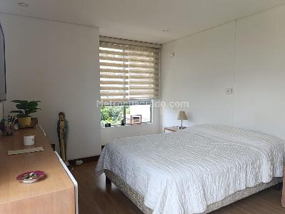 Apartamento de 2 alcobas en venta en El Poblado, Medellín, 119 m² · foto 12 de 20