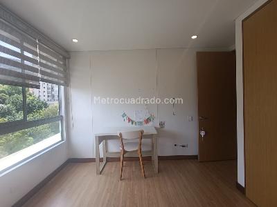 Apartamento de 2 alcobas en venta en El Poblado, Medellín, 119 m² · foto 15 de 20