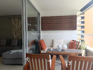 Apartamento de 2 alcobas en venta en El Poblado, Medellín, 119 m² · foto 19 de 20