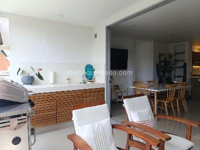 Apartamento de 2 alcobas en venta en El Poblado, Medellín, 119 m² · foto 20 de 20