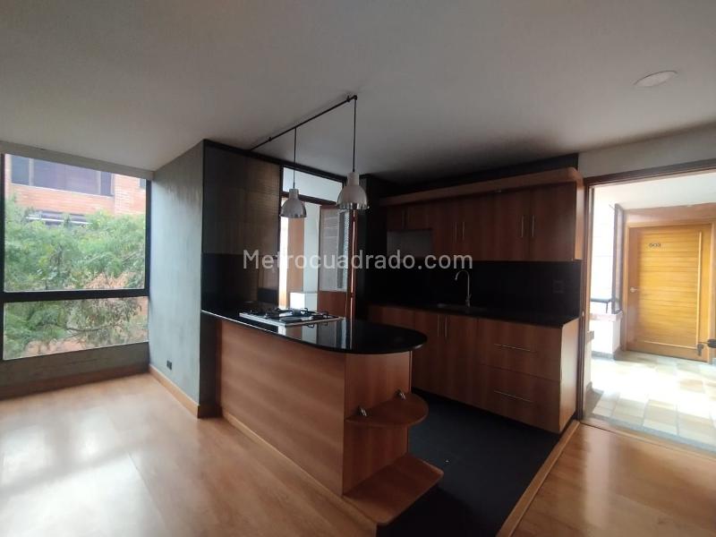 2BR Apartment with Green Areas in El Poblado - 4