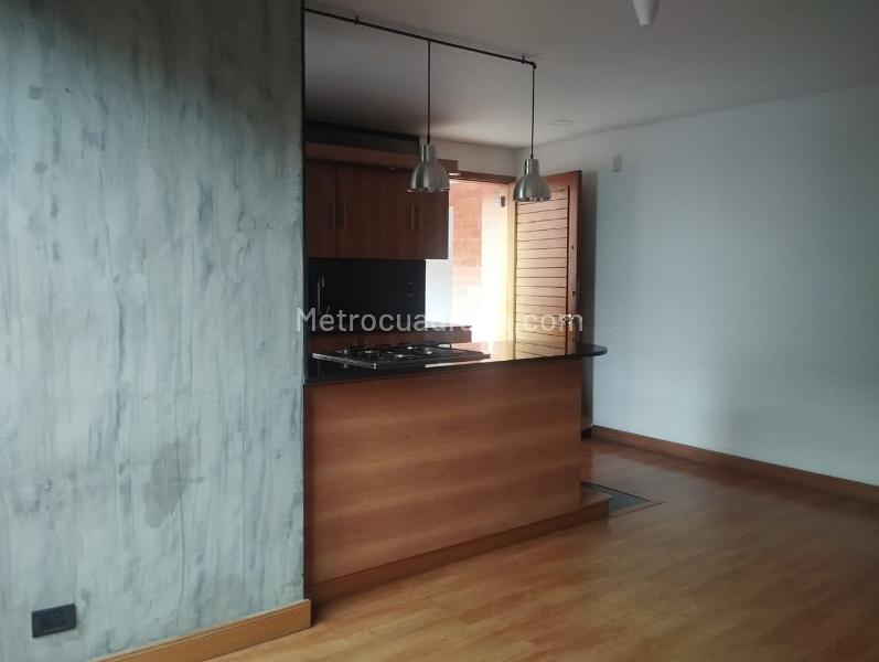 2BR Apartment with Green Areas in El Poblado - 8