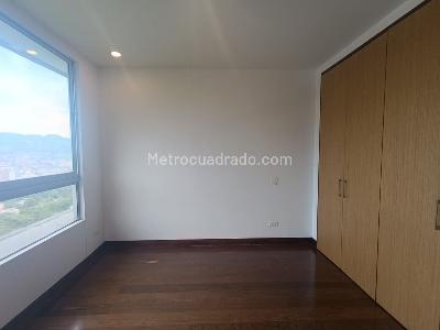 Apartamento de 2 alcobas en venta en El Poblado, Medellín, 119 m² · foto 11 de 16