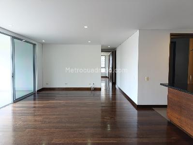 Apartamento de 2 alcobas en venta en El Poblado, Medellín, 119 m² · foto 2 de 16