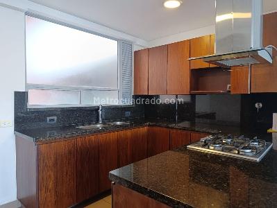 Apartamento de 2 alcobas en venta en El Poblado, Medellín, 119 m² · foto 5 de 16