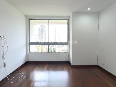 Apartamento de 2 alcobas en venta en El Poblado, Medellín, 119 m² · foto 8 de 16