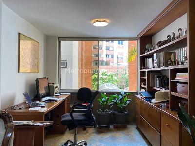Apartamento de 3 alcobas en venta en El Poblado, Medellín, 182 m² · foto 10 de 20