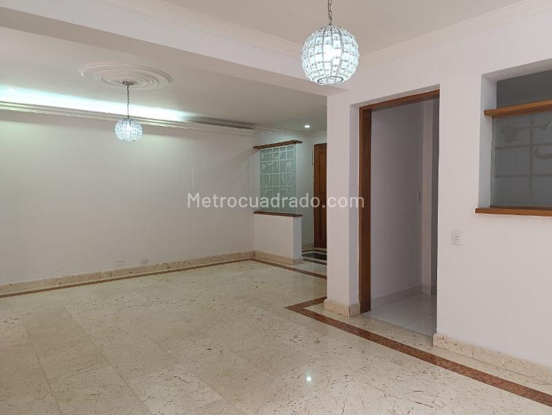 Casa – Medellín, Alejandría, El Poblado - Más