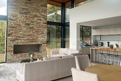 Casa de 3 alcobas en venta en Envigado, Envigado, 245 m² · foto 3 de 19