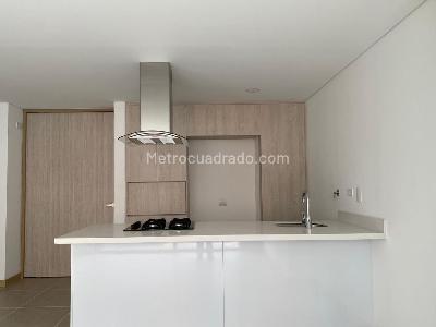 Apartamento de 2 alcobas en arriendo en Envigado, Envigado, 80 m² · foto 7 de 18