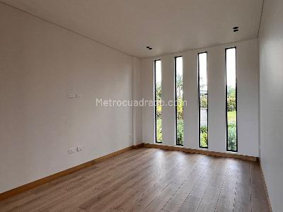 Casa de 4 alcobas en venta en Rionegro, Rionegro, 390 m² · foto 7 de 19