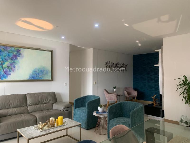 Apartamento Amoblado de 3 Alcobas en El Poblado (4 Baños) - 3