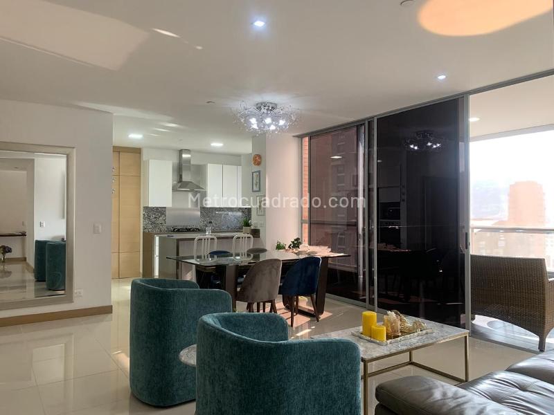 Apartamento Amoblado de 3 Alcobas en El Poblado (4 Baños) - 4