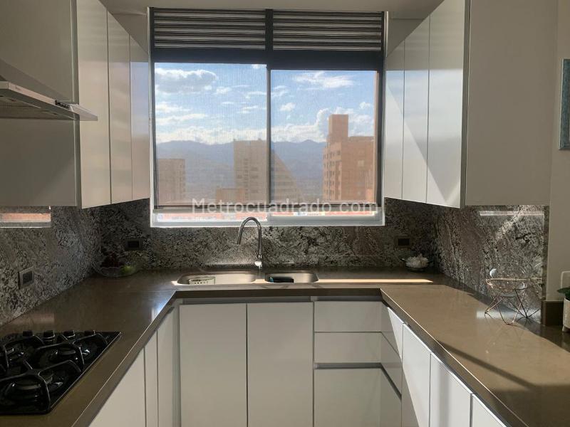 Apartamento Amoblado de 3 Alcobas en El Poblado (4 Baños) - 6