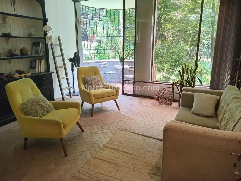 Apartamento amoblado de 2 Alcobas con Balcón en El Poblado - 3